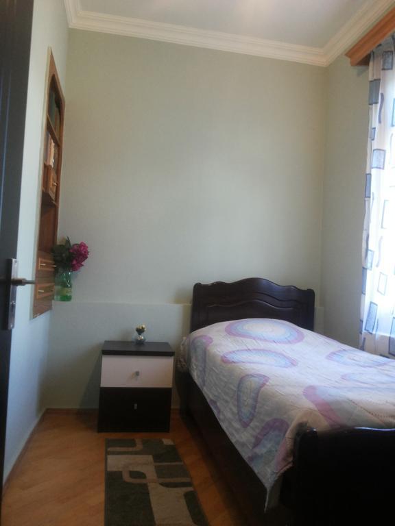 Guesthouse Zeinabi Tbilisi Ngoại thất bức ảnh