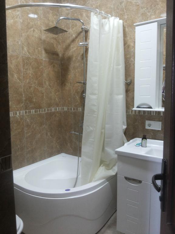 Guesthouse Zeinabi Tbilisi Ngoại thất bức ảnh