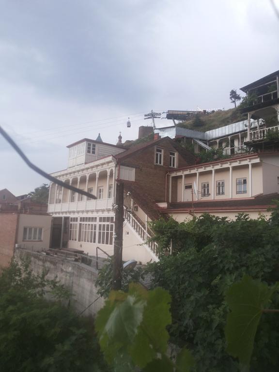 Guesthouse Zeinabi Tbilisi Ngoại thất bức ảnh
