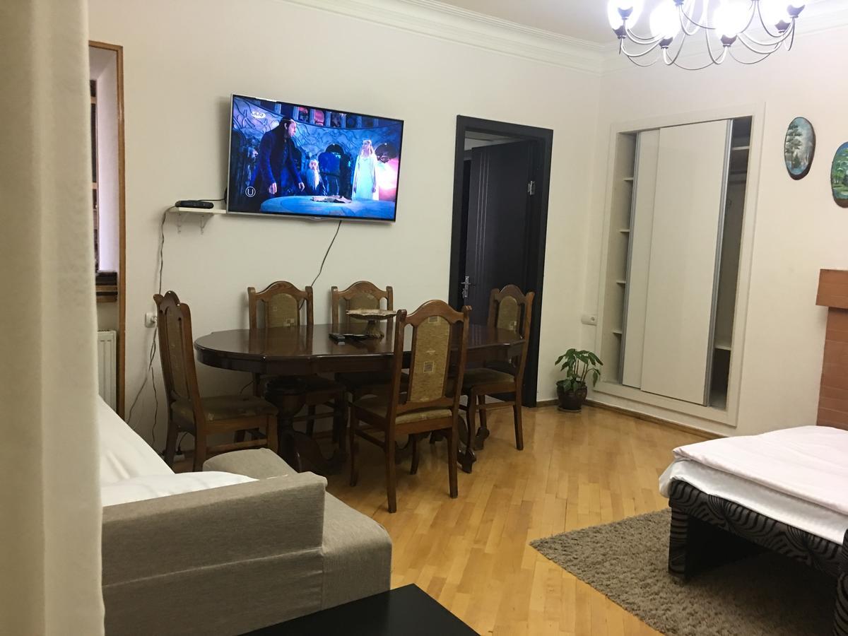 Guesthouse Zeinabi Tbilisi Ngoại thất bức ảnh