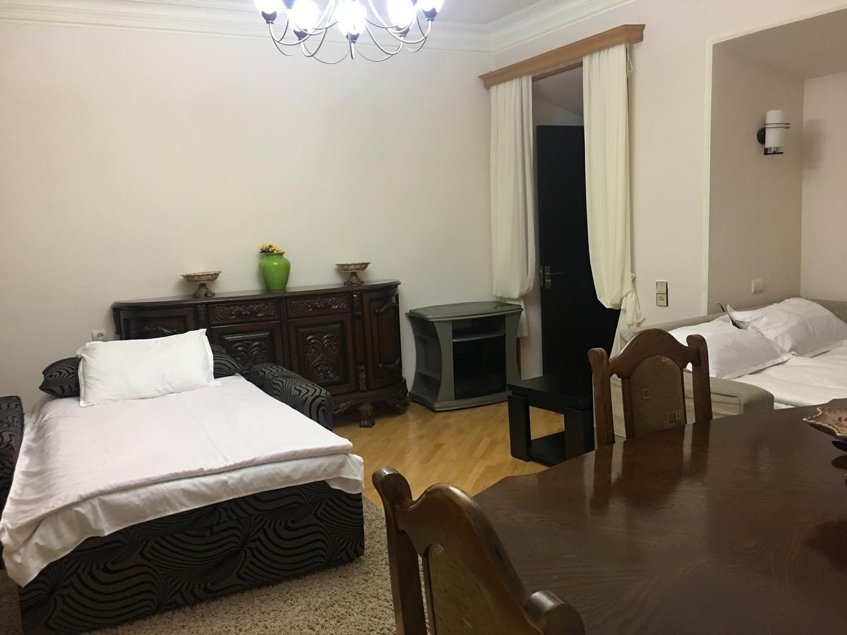 Guesthouse Zeinabi Tbilisi Ngoại thất bức ảnh